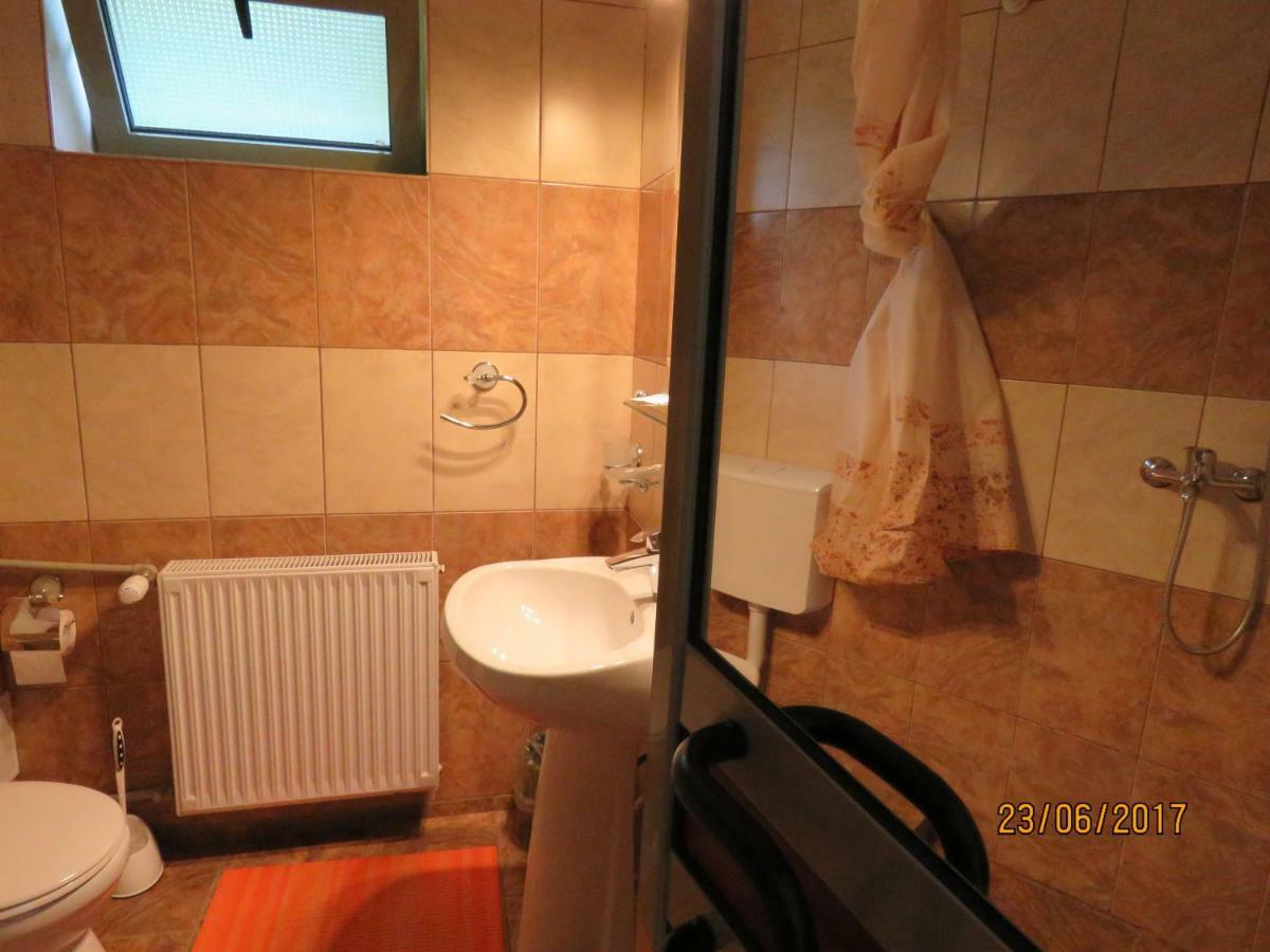 Cazare Casa Sandra Băile Herculane Exterior foto